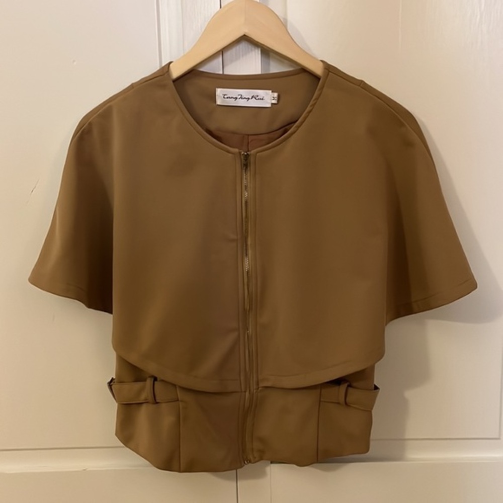 Tang Ling Rui Top Size M (Juniors)‎
